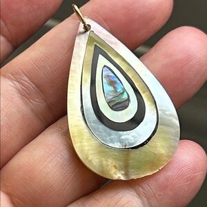 🖤Handmade Elegant MOP & Abalone Shell Teardrop Pendant